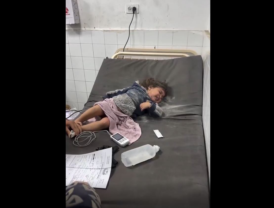 Video: A young girl has been injured in a recent Israeli attack on Gaza