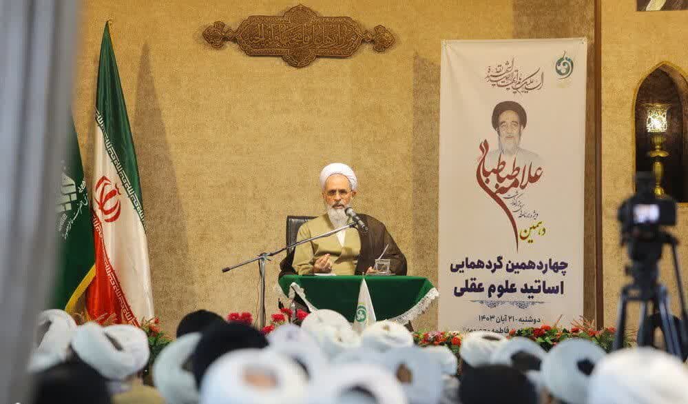  قم در یکصد سال اخیر پایگاه اصلی علوم اسلامی بوده است/ برگزاری روزانه حدود ۷ هزار درس در حوزه علمیه قم 