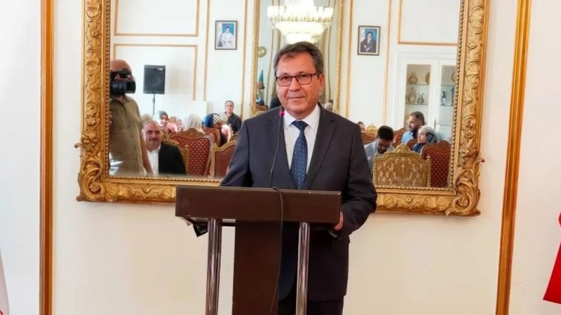 La posizione elevata della lingua Farsi tra il popolo della Turchia; Professor Temizel: Il Farsi è una lingua culturale