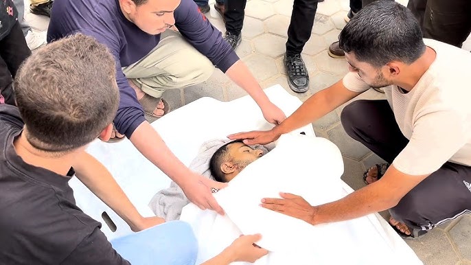 فيديو | وداع الشهداء وتشييعهم.. ذات المشهد في كل يوم بقطاع غزة