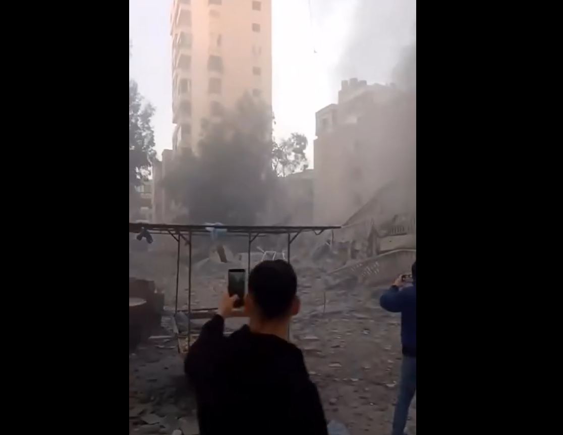 Videos: Aftermath of Israeli airstrikes targeted Al-Chiyah area in southern Beirut, Lebanon