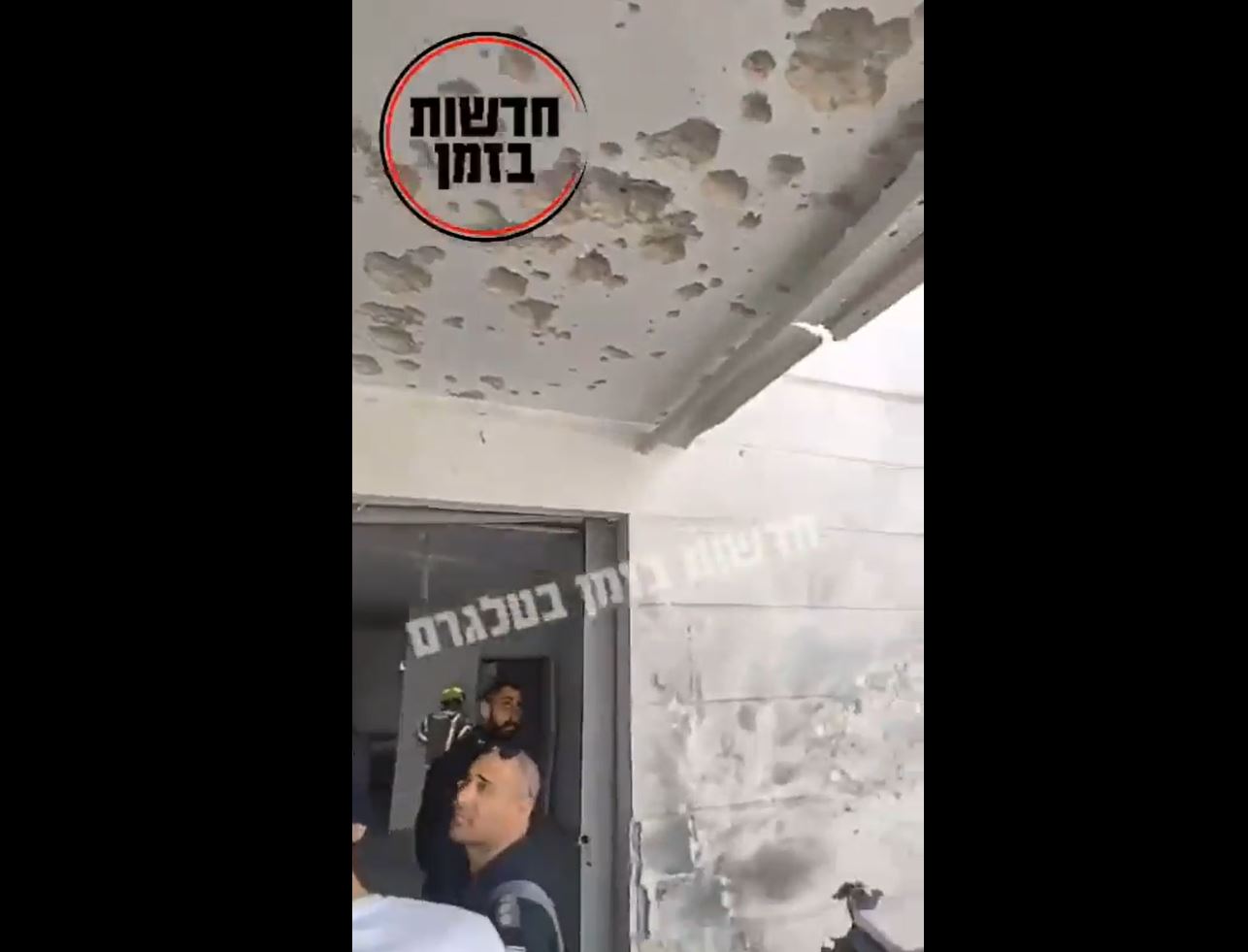 Video / A building directly hit in Yaara, near occupied Nahariya, after a rockets from Lebanon