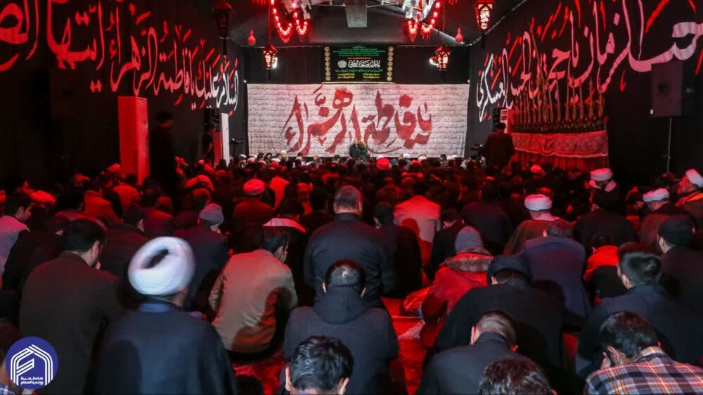 Photos: Mourning ceremony of Hazrat Zahra held in presence of Grand Ayat. Vahid Khorasani