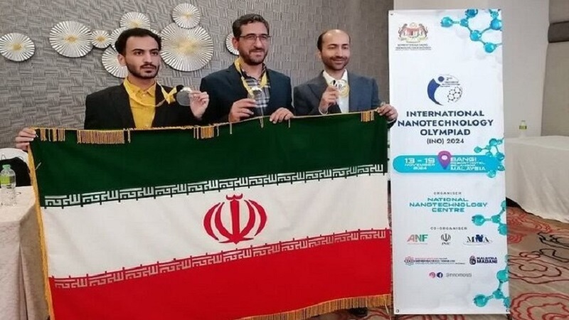 La medaglia d'oro degli studenti iraniani alle Olimpiadi della Nanotecnologia in Malesia
