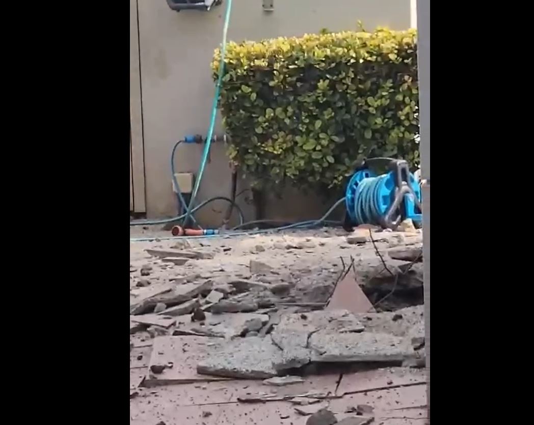 Video: Hebrew sources: A direct rocket hit from Lebanon to a house in occupied Acre 