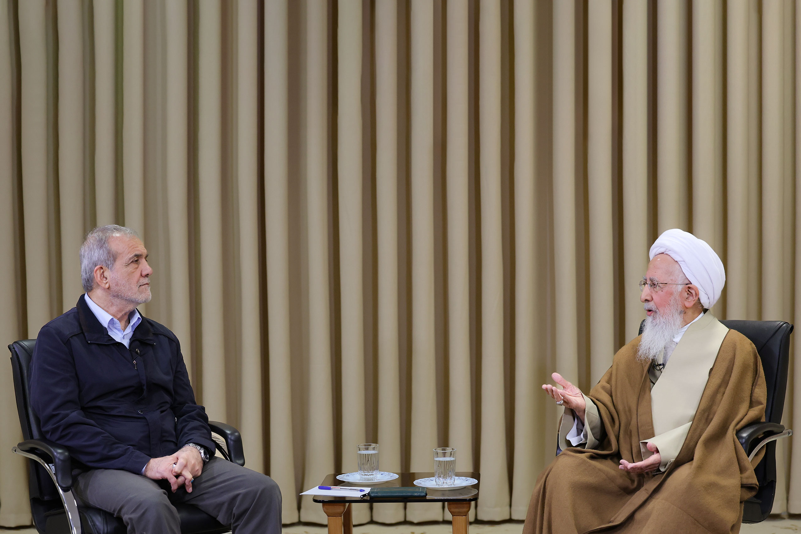 Grand Ayatollah Javadi Amoli: Iran not seeking war but to decisively respond if any war imposed on it