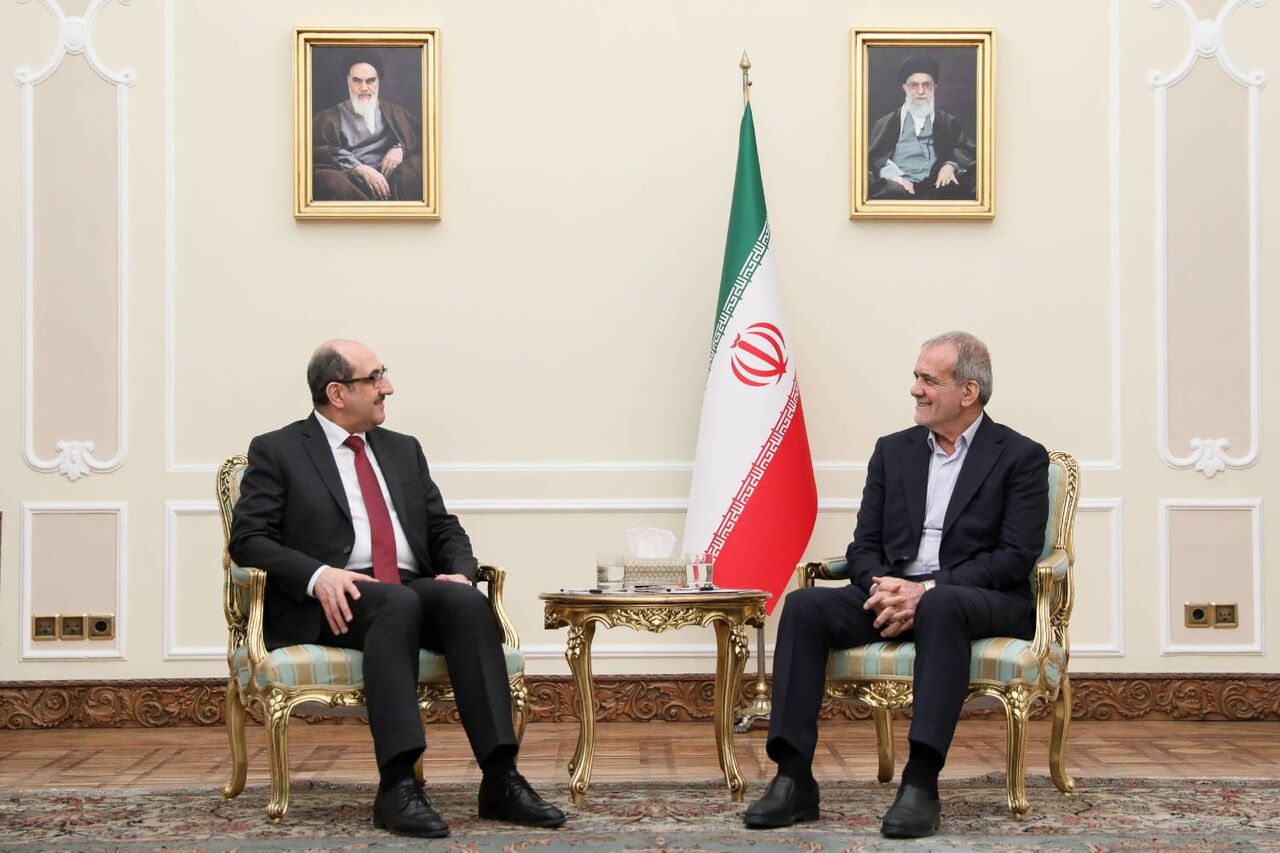 Iran President: Islamic countries’ cooperation, unity will bring progress for Muslims