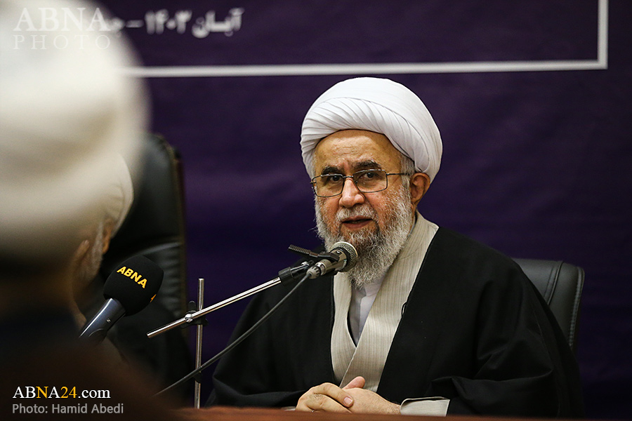 Ayatollah Ramazani: Merciful Islam, Resistance, two sides of same coin/We need to introduce Jihad to world