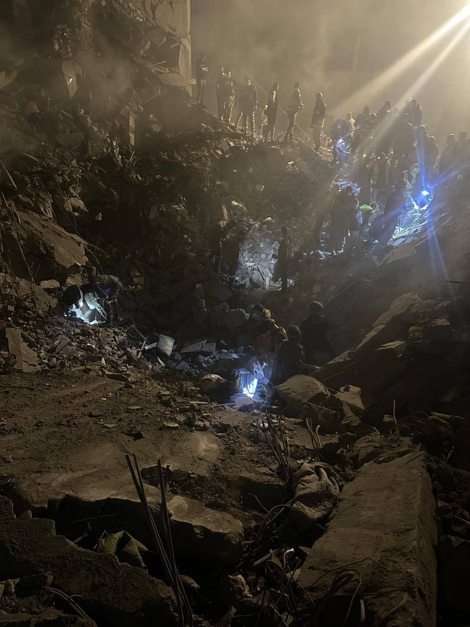 +3 Videos: Israeli airstrike using 4 Bunker buster bombs in Beirut, causing numerous casualties