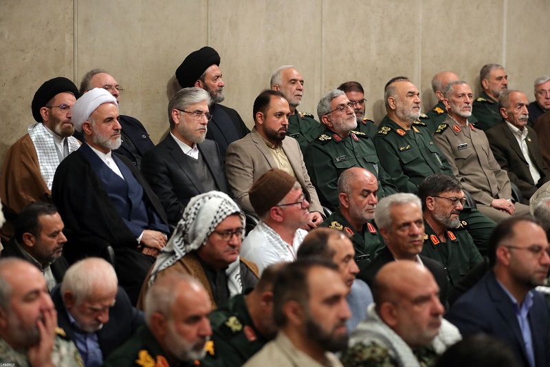 عکس | حضور سردار سلامی و سردار قاآنی در دیدار امروز بسیجیان با رهبر انقلاب