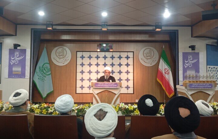  آیت‌الله فاضل لنکرانی: امروز چشم مراکز علمی جهان به حوزه علمیه قم است 