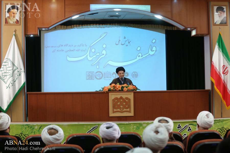 ایجاد یک زیست بوم جدید از طریق گسترش فضای مجازی 