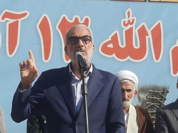 ۳۶ هزار دانش‌آموز شهید، سند ماندگار دلدادگی به اسلام، انقلاب و رهبری است