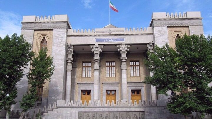 Iran blasts terrorists attack on its consulate in Syria