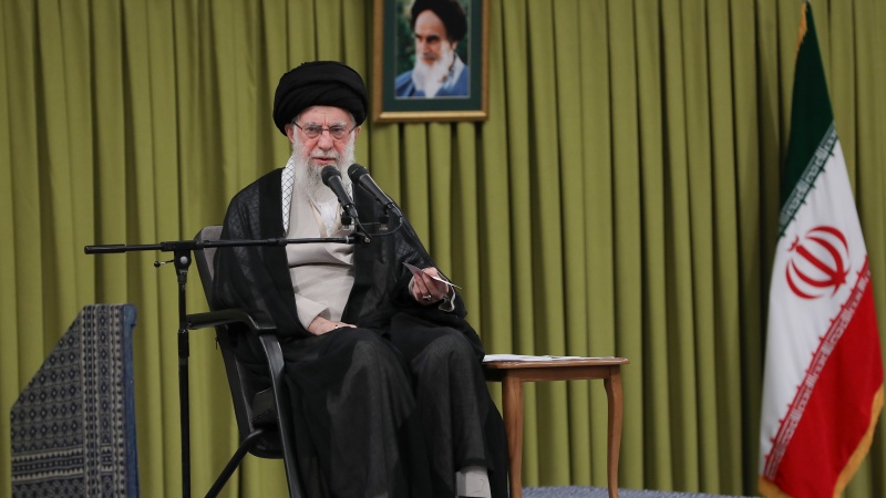 Rahbar Iran Ancam AS dan Israel; Respons Media Dunia atas Pidato Imam Khamenei