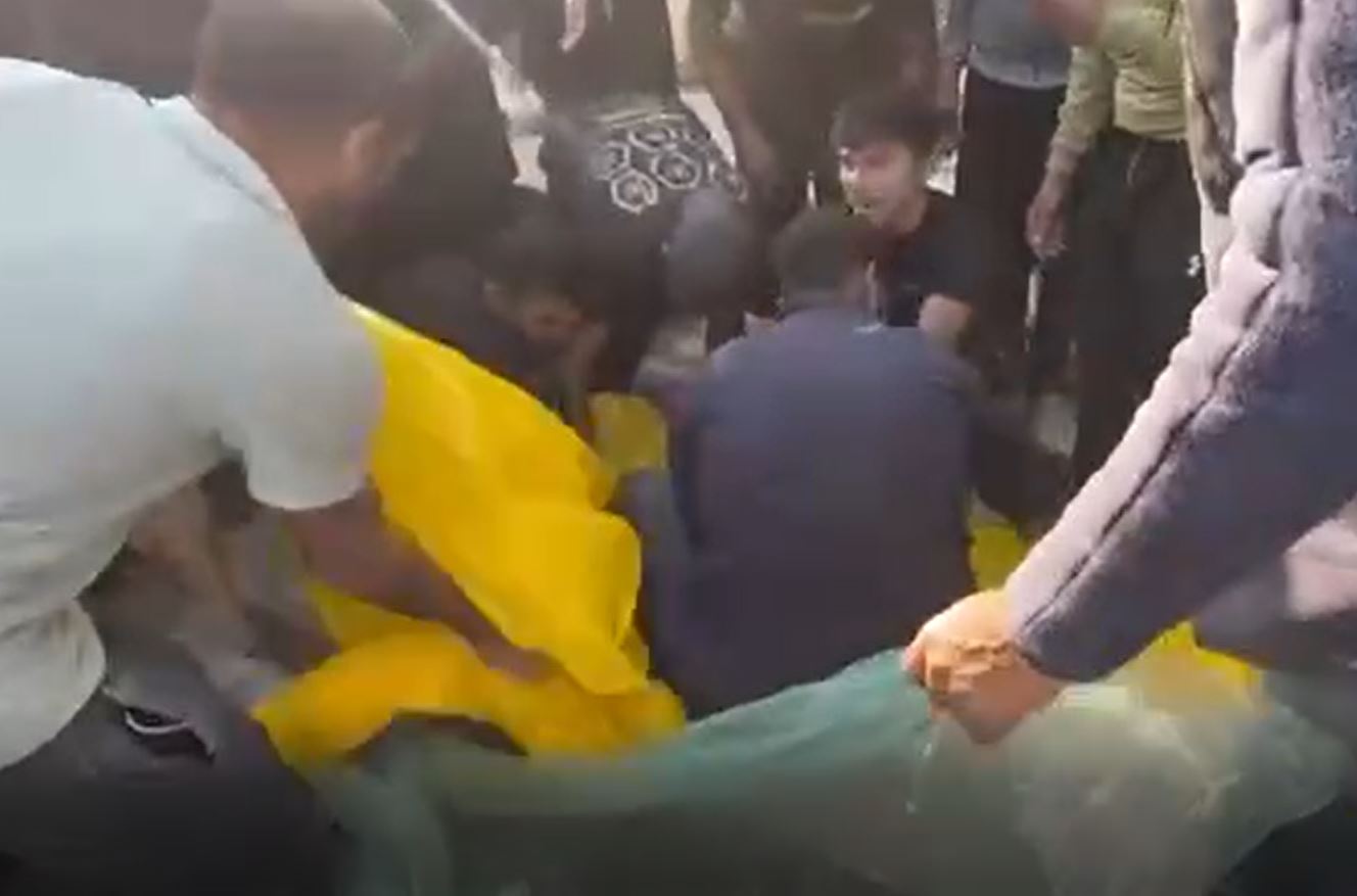 Video: Even shrouds run out in north! People of northern Gaza shroud martyrs in nylon bags