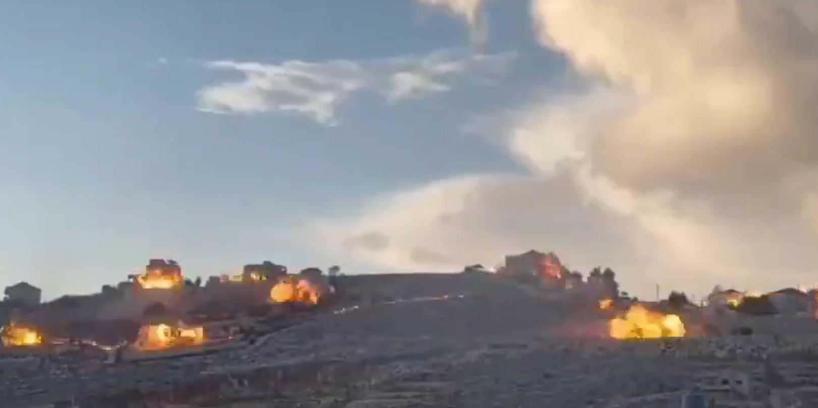 Video: Israeli occupation army's blowing-up & destruct an entire residential block in southern Lebanon