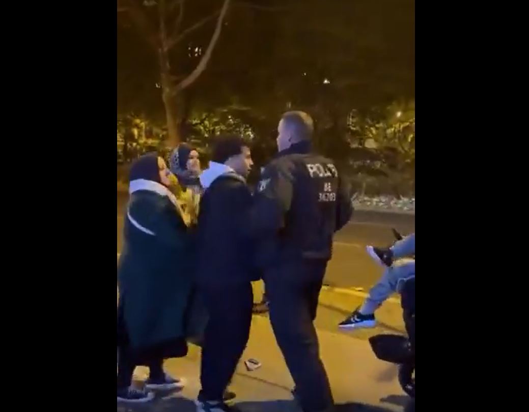 Video: German police use excessive violence and savagely attack pro-Palestine female protesters
