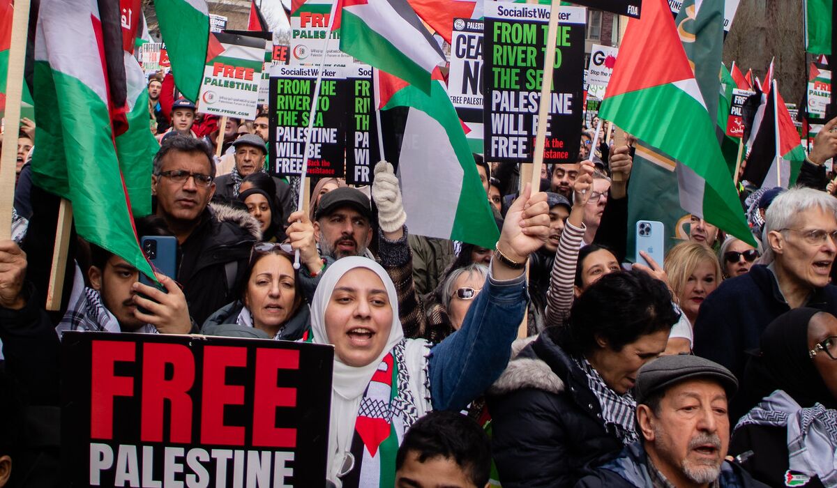 Palestinian supporters hold rally outside US embassy in London