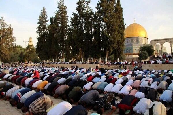 Shalat Jumat di Masjid Al-Aqsa Dihadiri 40 Ribu Jamaah