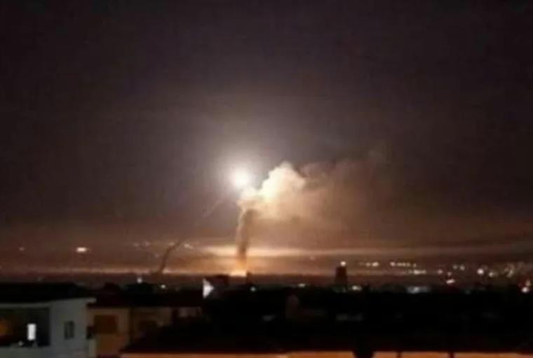3 ang mga Syrianong lokal na mamamayang ito ang napaslang at ilan 9 na iba pang ang mga nasugatan sa isang pagsalakay ng Zionista laban sa Damascus