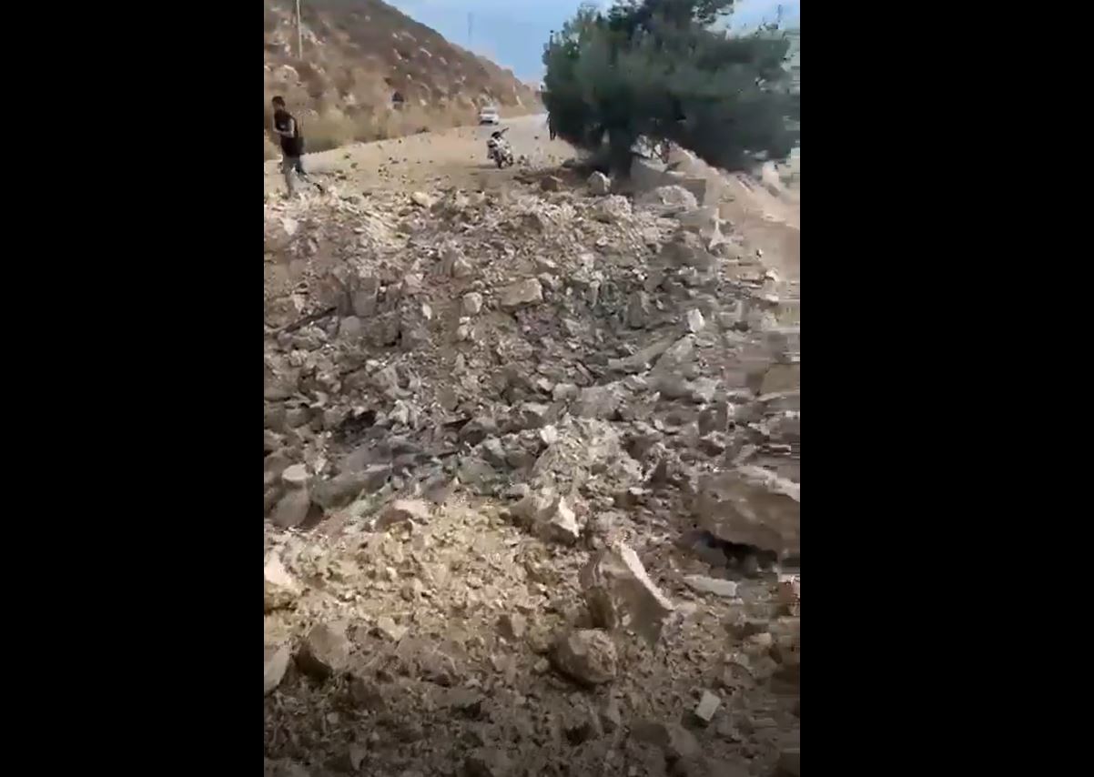 Video: Israeli airstrike last night targets road connecting towns of Marjayoun & Hasbaya in southern Lebanon