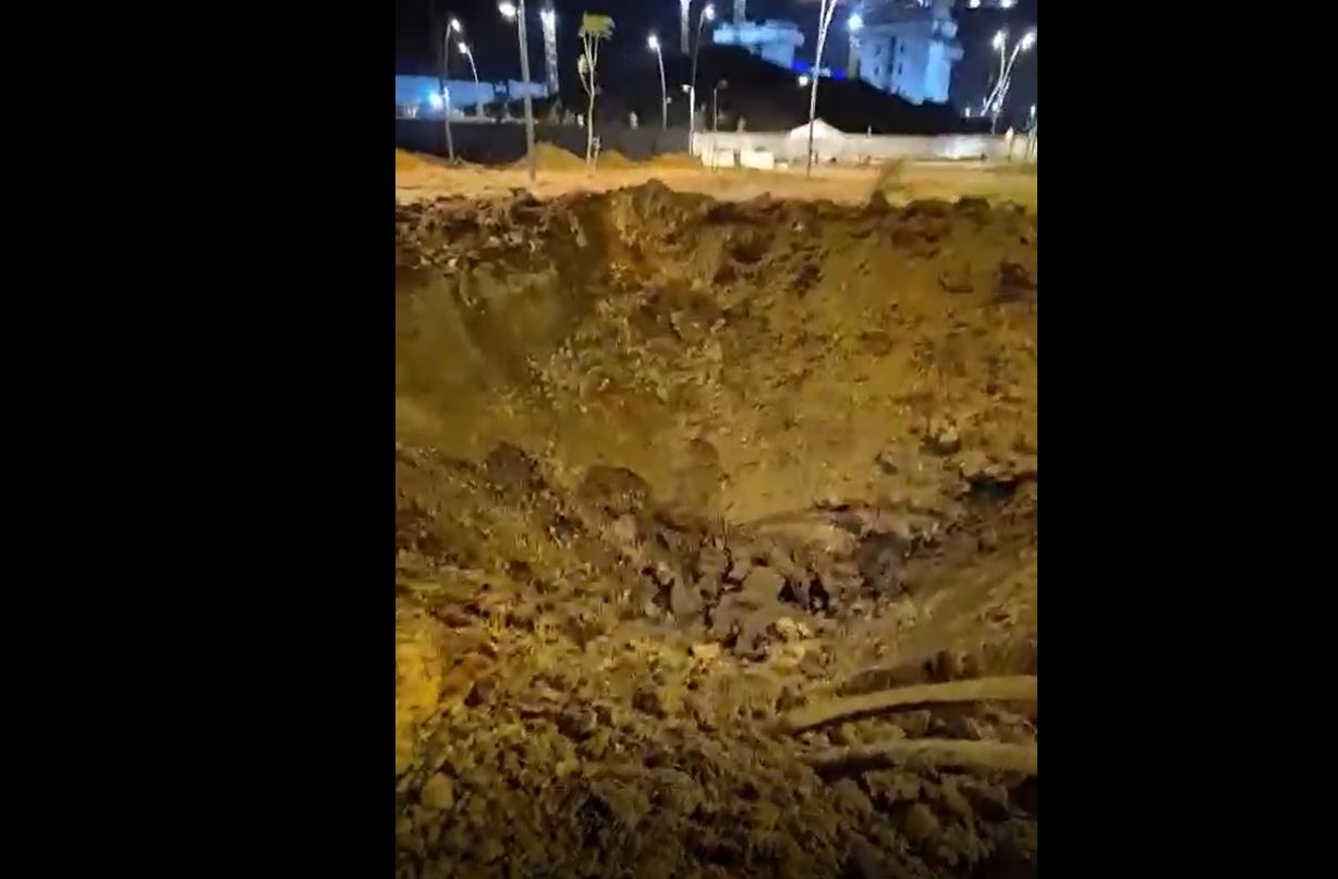 Video: A pit dug by an Iranian ballistic missile in Occupied territories 