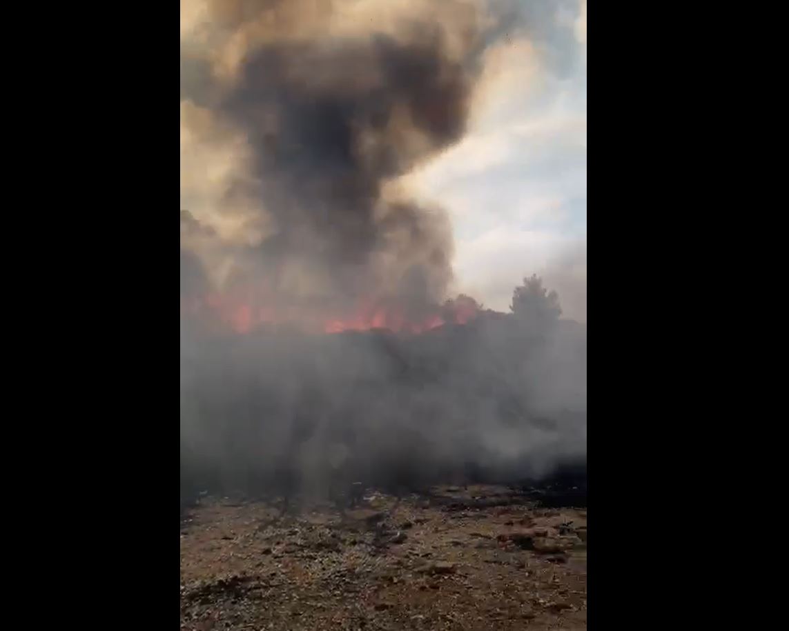 Video: Huge fires in settlement of "Karmiel", northern occupied Palestine after Hezbollah missiles