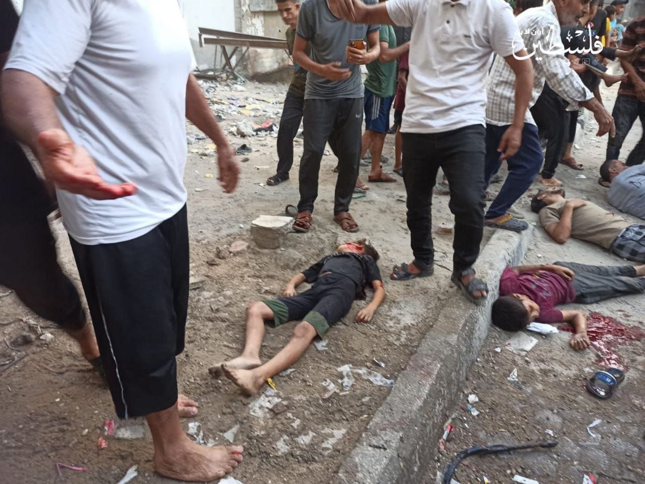 Videos: Israeli occupation drones targeted a group of Palestinian children playing in Al-Shati, western Gaza 