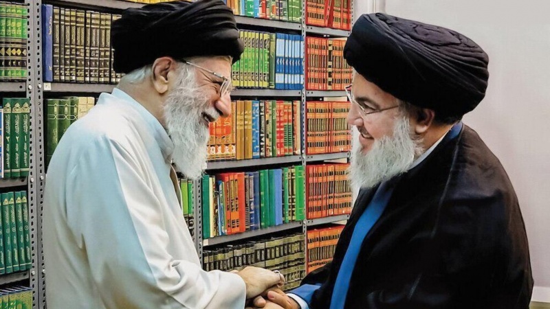 İmam Hamanei'nin katılımıyla gerçekleştirilen Nasr Cuma Namazı