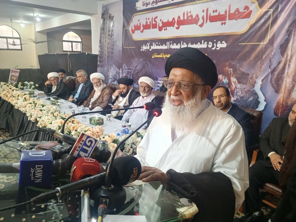 Pakistani scholar: Islamic Revolution dignified Shiites of world