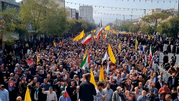 Funeral procession for Martyr Nilforoushan held in Iran's Mashhad