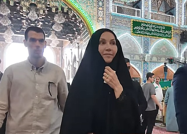 فیدیو|سفيرة اسبانيا تزور الإمام الحسين(ع) وتتحدث عن لبنان وغزة