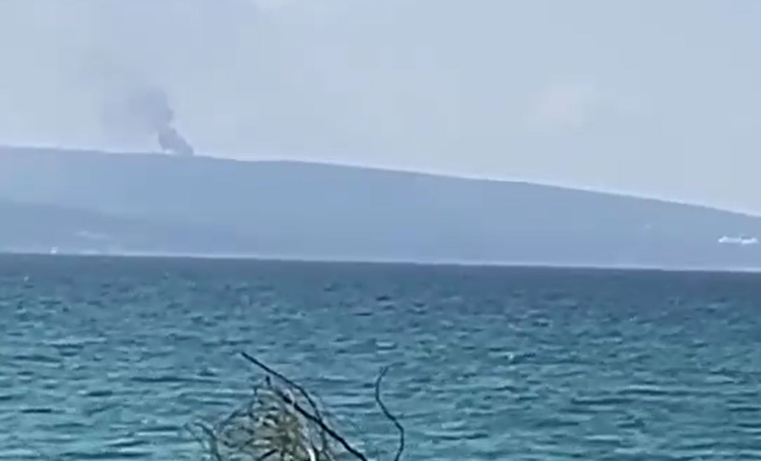 Video: Since dawn, Three Israeli Merkava tanks targeted by Hezbollah in Labouneh still burning