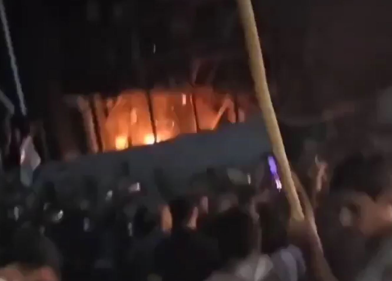 +4 Videos: Protesters in Iraq storm MBC's head office in Baghdad after TV station described Yahya Sinwar as terrorists
