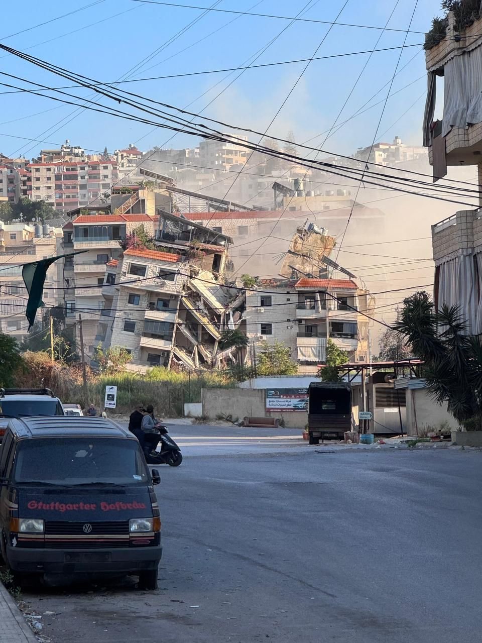 +3 Videos: Israeli warplanes launch heavy airstrikes targeting residential buildings in Beirut, Lebanon
