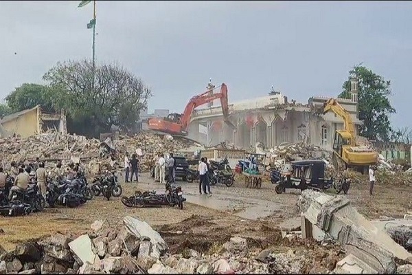 India: fuertes protestas por la demolición de una mezquita de 1.200 años