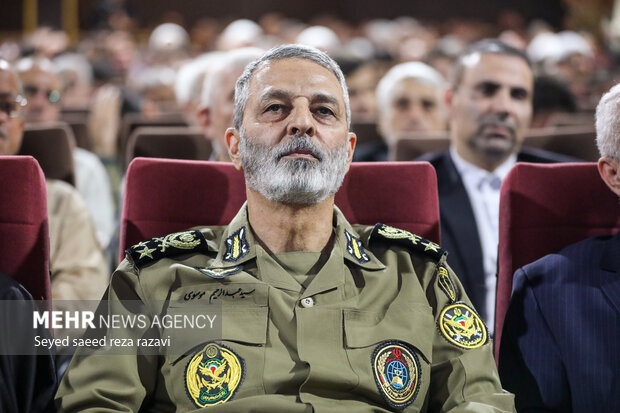  Iran's Army chief: Israeli regime to be destroyed if continues mischief