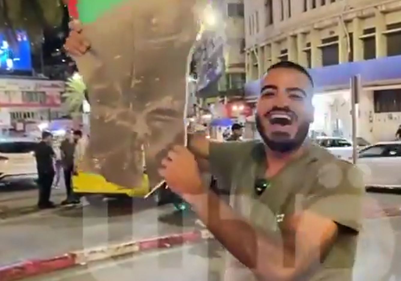 Video / Palestinian holding an Iranian missile part: Sunni, Shia, we are all ONE! 