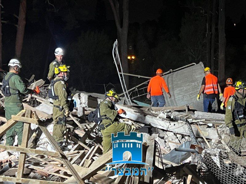Video: Destruction in Hod Hasharon military center in occupied Palestine, following Iranian missile attack