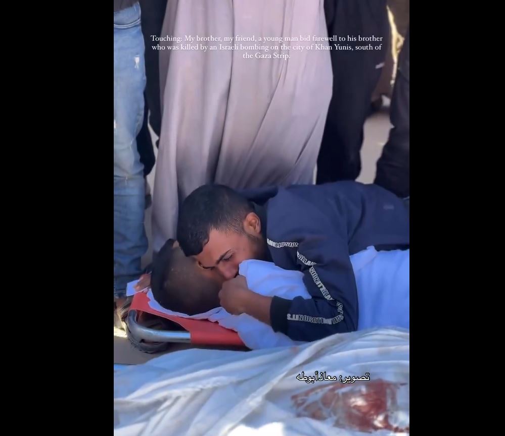 Video: A Palestinian young man bids a heartbreaking farewell to his brother martyred in Khan Younis