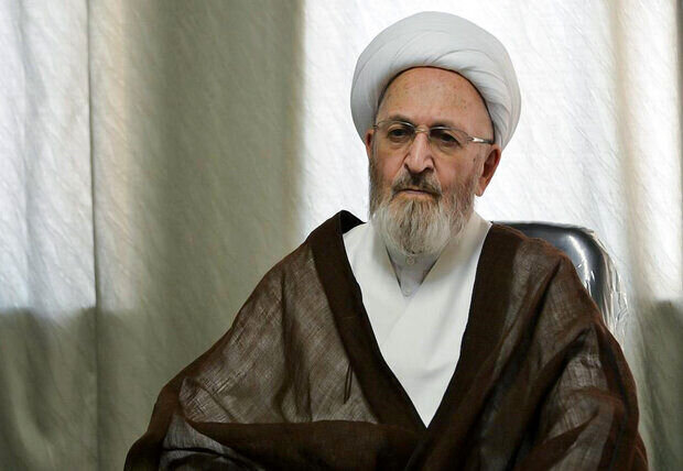 Ayatollah Sobhani permits allocation of Imam's Share to help people of Lebanon