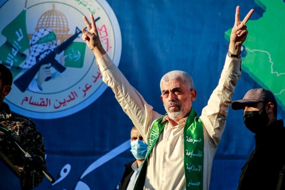 فیديو |  ساموراي فلسطين.. يابانيون يحتفون بالسنوار وإسرائيل تحاول تدارك فضيحتها