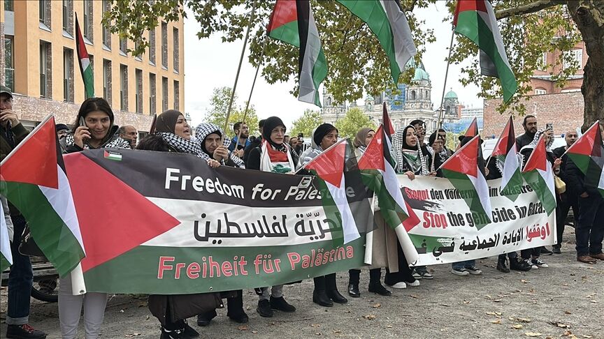 Pro-Palestine activists condemn German FM's justification of Israeli crimes in Gaza