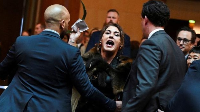 Australische Abgeordnete schreit König Charles an: "Du bist nicht mein König!