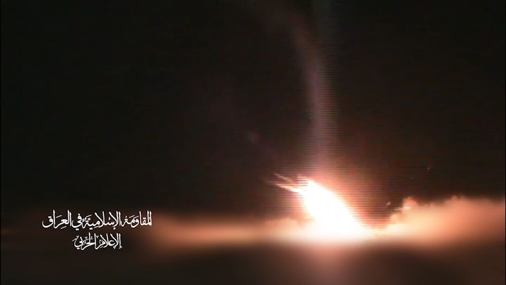 فیديو | اطلاق المقاومة الاسلامية في العراق لطيران مسير باتجاه هدف حيوي في غور الاردن