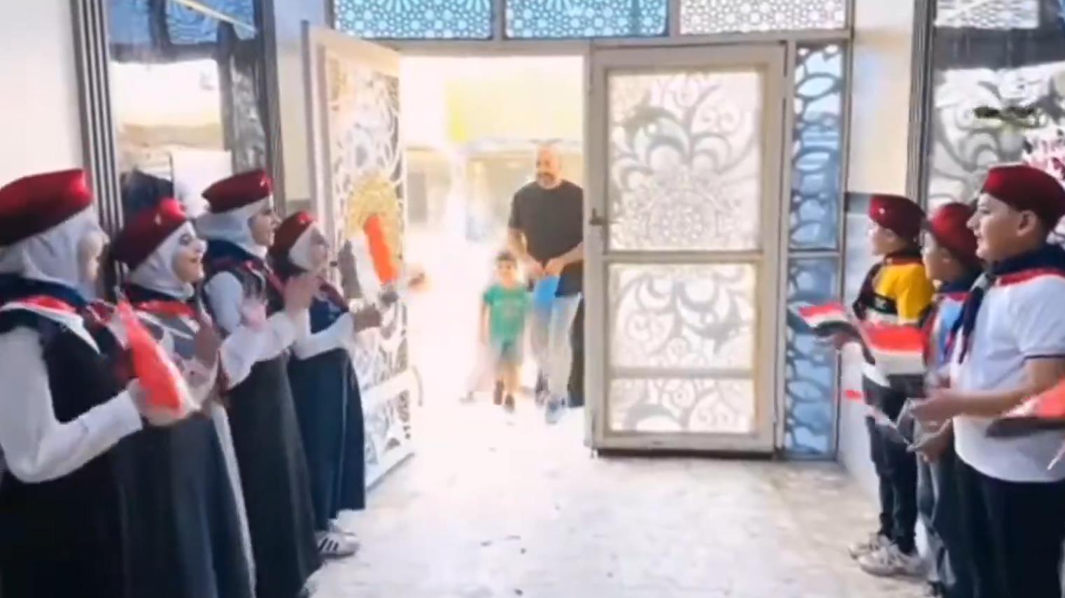 فیدیو | أطفال العراق يستقبلون أطفال لبنان