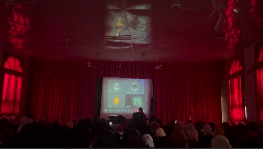  رکن‌آبادی: مشارکت اجتماعی بانوان مسلمان مؤمن و متعهد در جامعه ضروری است