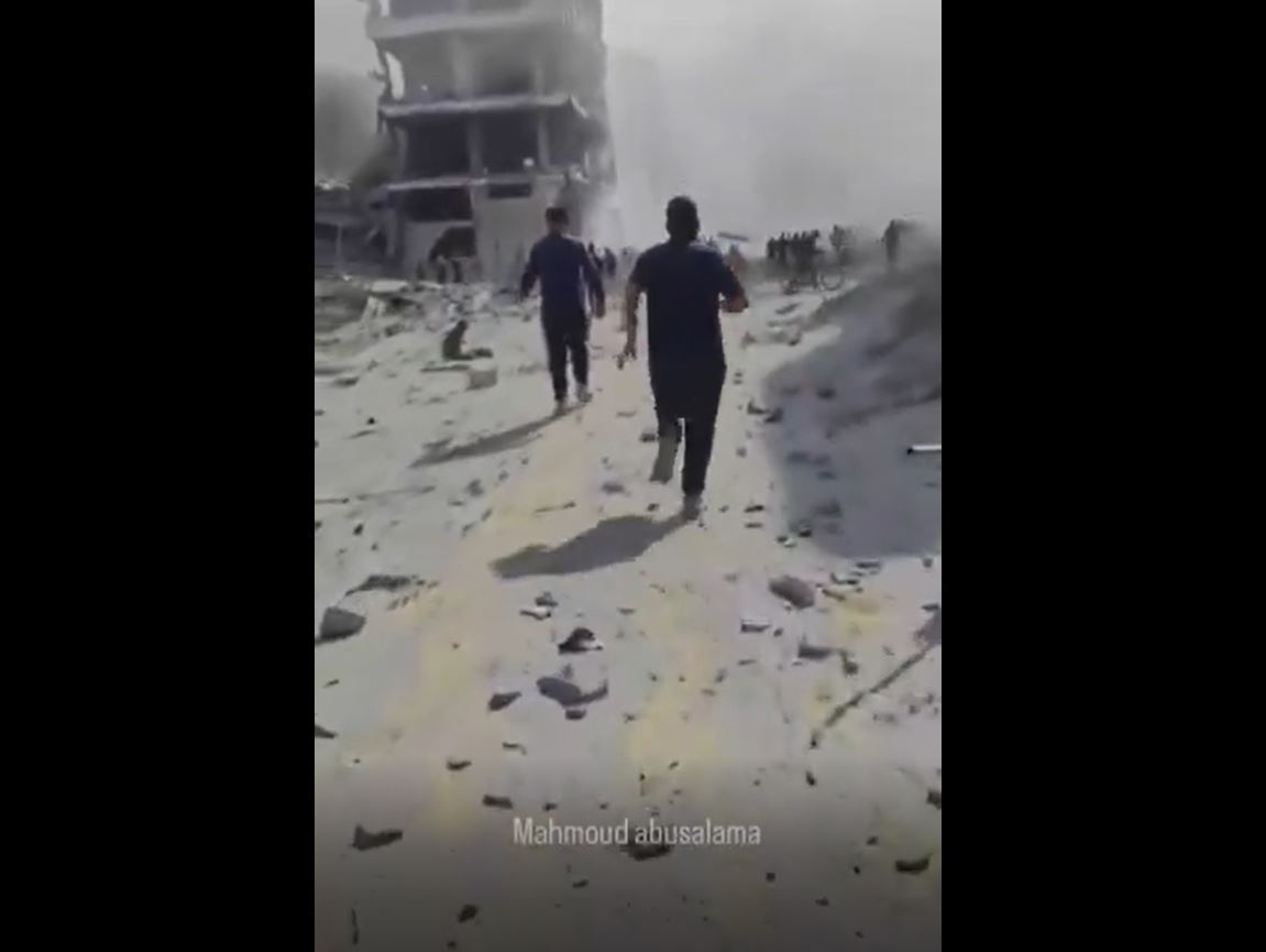 Video: First horrific moments after Israeli occupation bombed a house in northern Gaza 