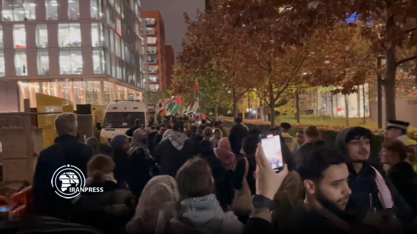 Pro-Palestinian protesters rage at US embassy in London (+Photos)